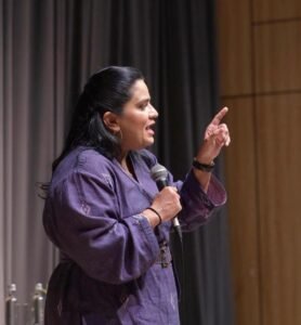 Zarna Garg early life