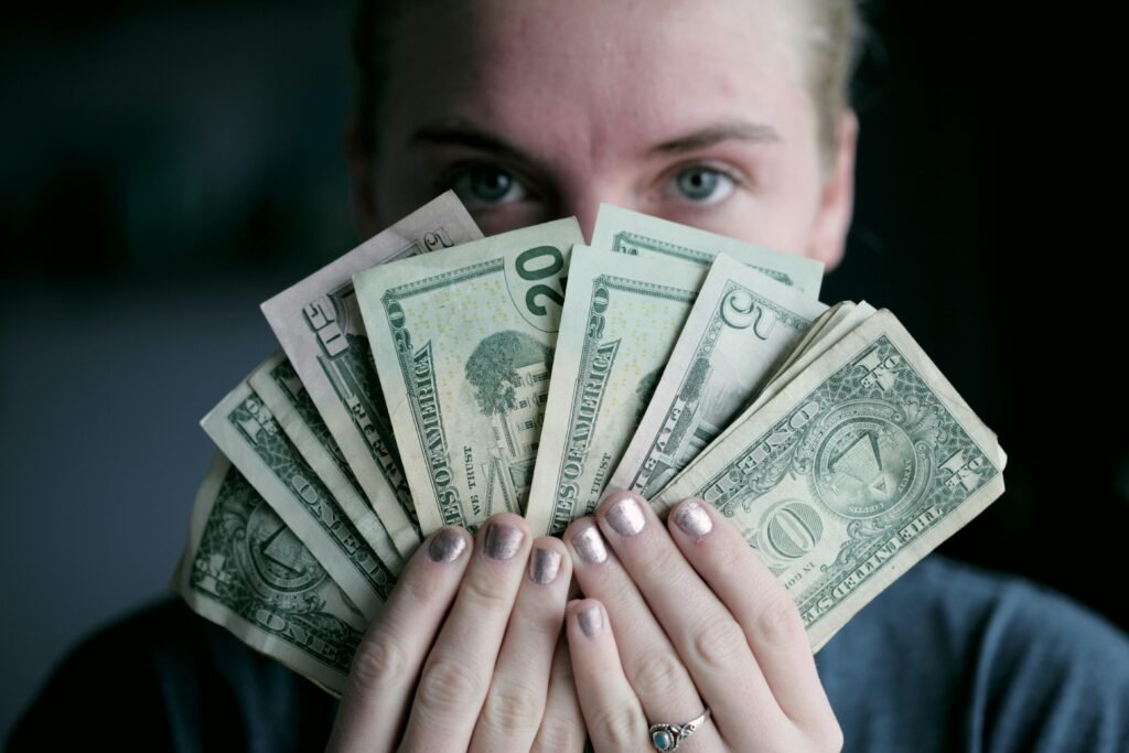 Realistic Earnings and Success Timeline to Start Drop-Servicing in 2026