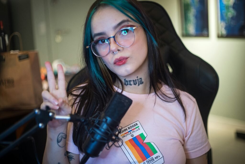 Streaming – Make Earning from Gaming by Turning Your Personality into a Paycheck