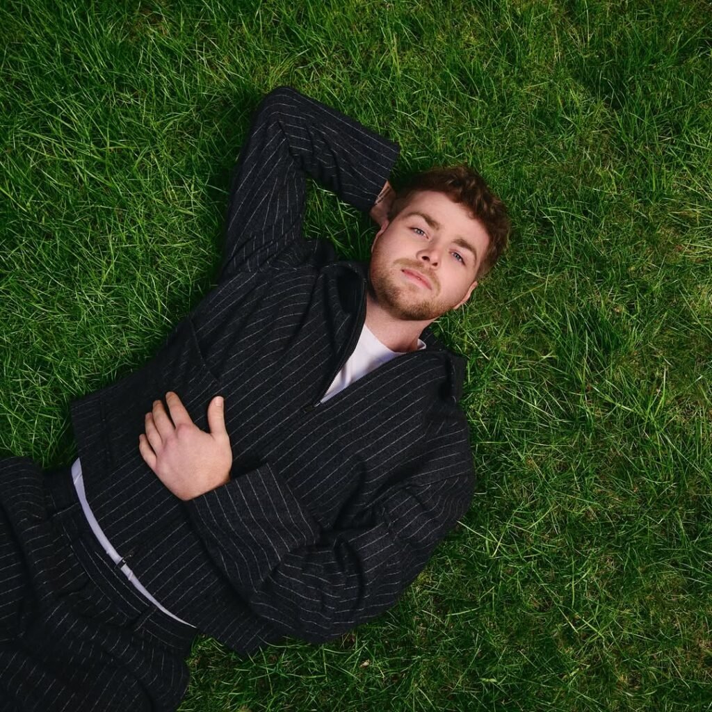 Alex Warren's Personal‍‍‍‍‍‍ Life