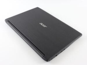 Acer Swift Go 14 (AMD Ryzen 7 8845HS) – Best Performance Laptop for Students on a Budget