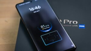 Battery Cycle Wear: Constant Charging Causes Premature Aging