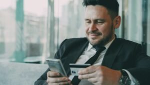 Getting to Know the Low-Tech Affiliate Model