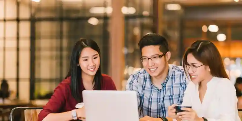 Ultimate Age Limit Scholarships for Nigerians 2026: See Eligibility, Top Programs & Alternatives